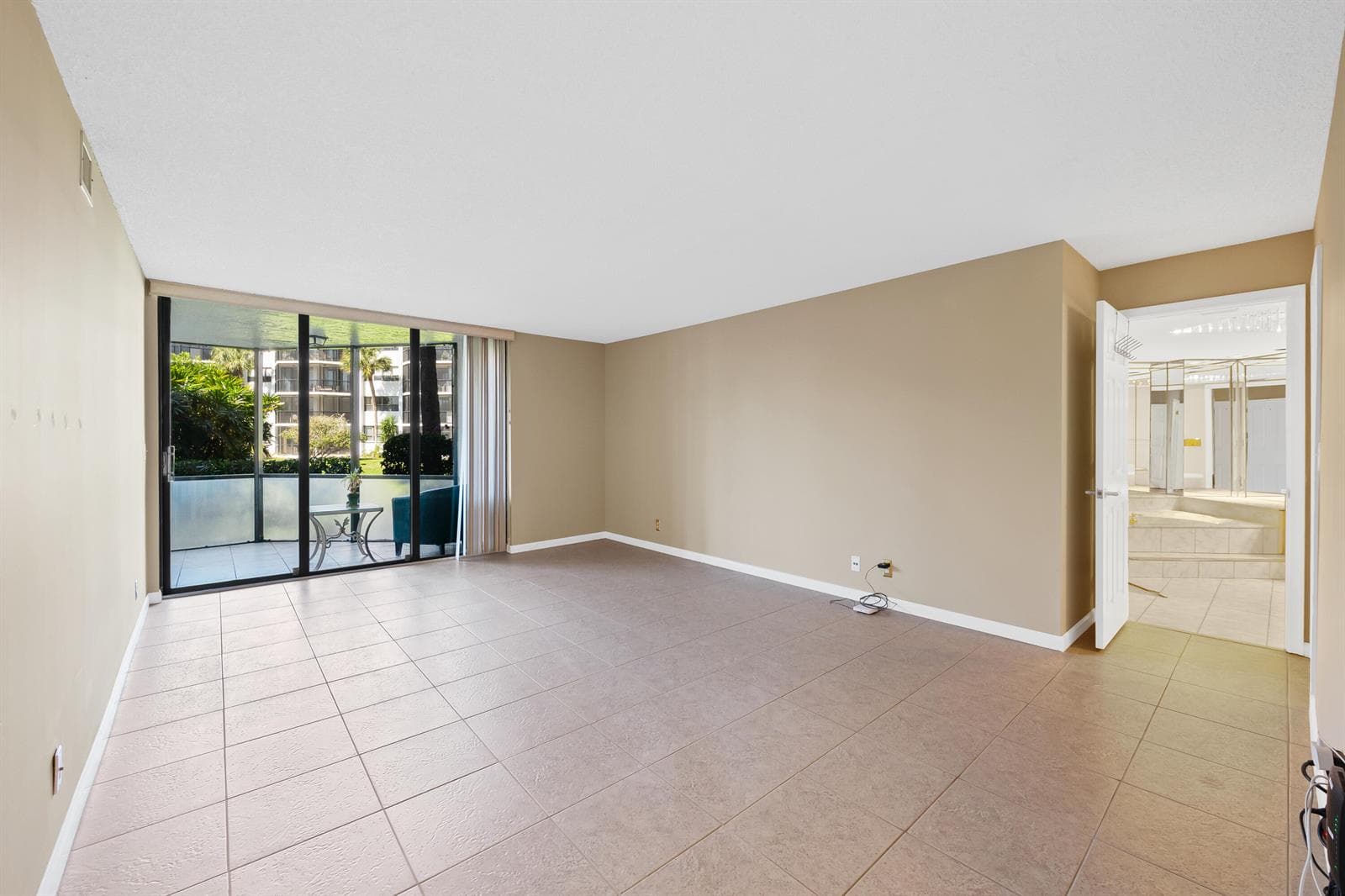 800 Jeffery Street 103 photo 15