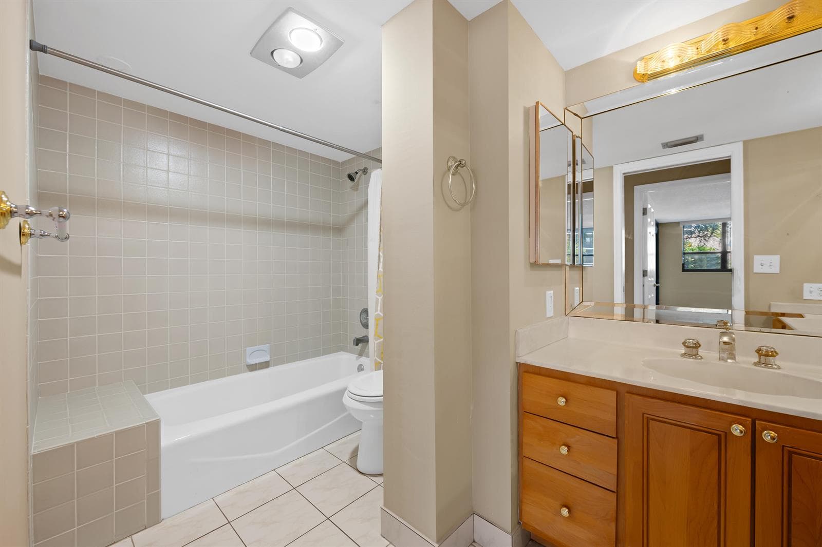 800 Jeffery Street 103 photo 25