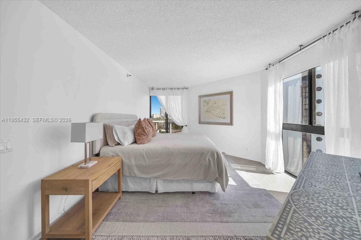 3610 Yacht Club Dr 1001 photo 17