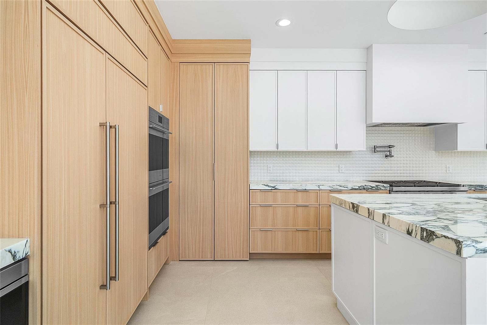 8 Leeward Circle photo 12