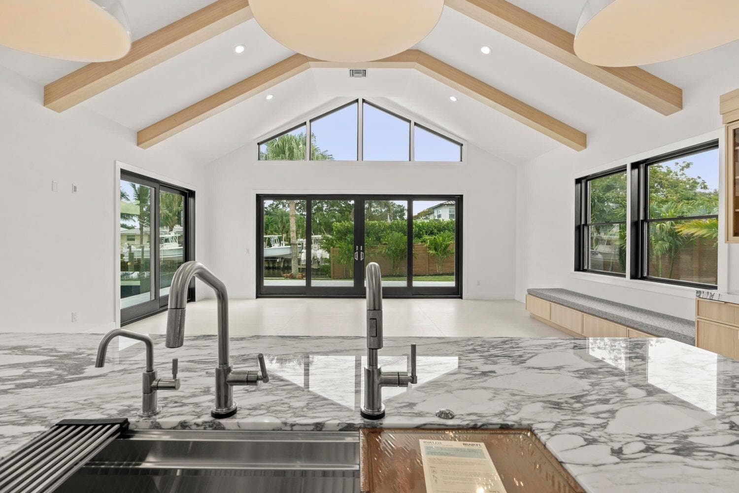 8 Leeward Circle photo 10