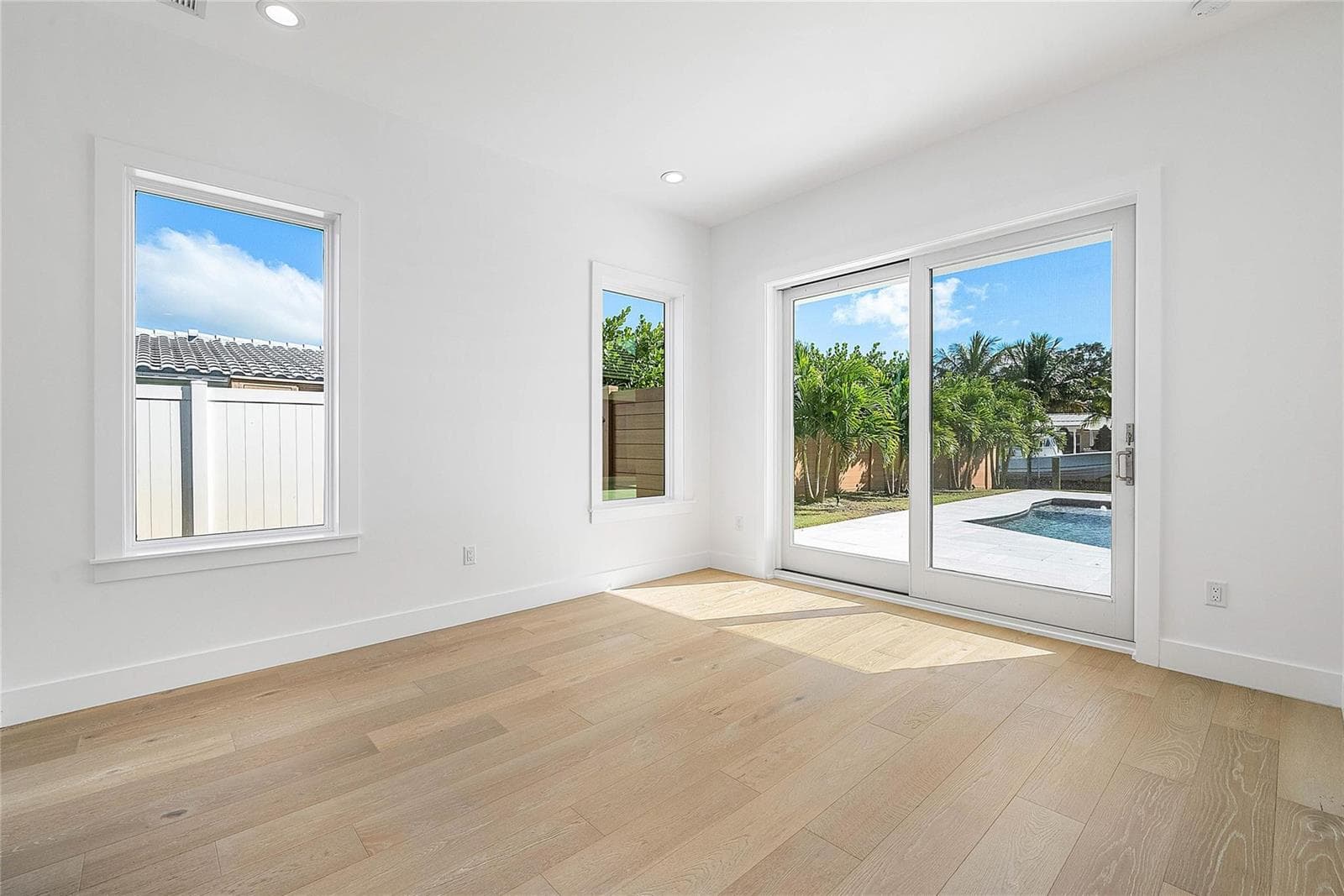 8 Leeward Circle photo 25