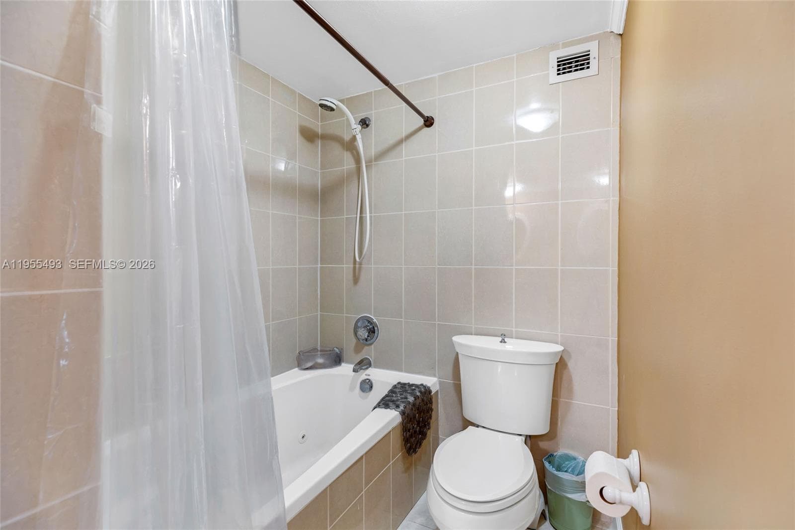 6039 Collins Ave 1206 photo 13