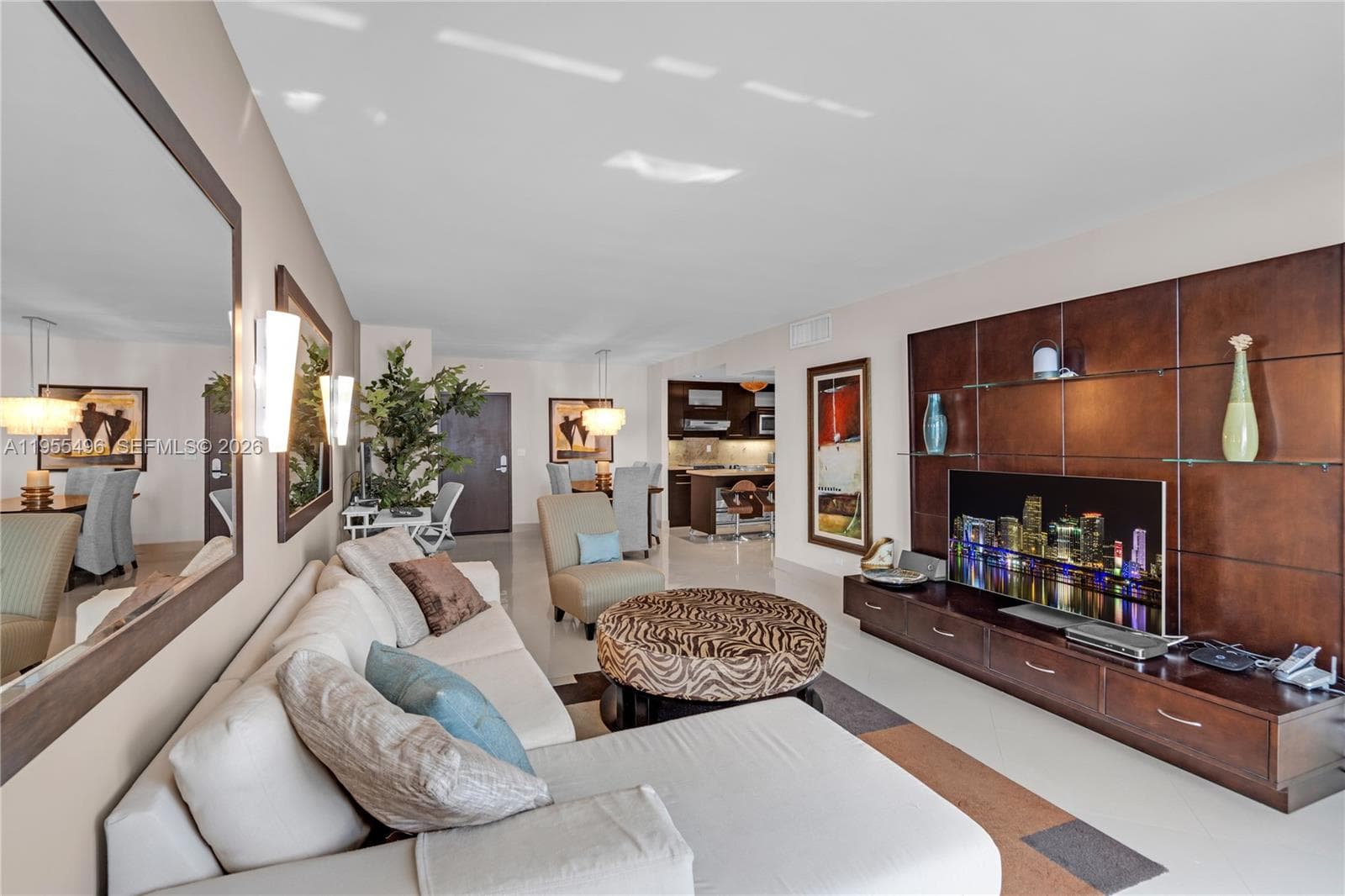 2301 Collins Ave 1006 photo 6