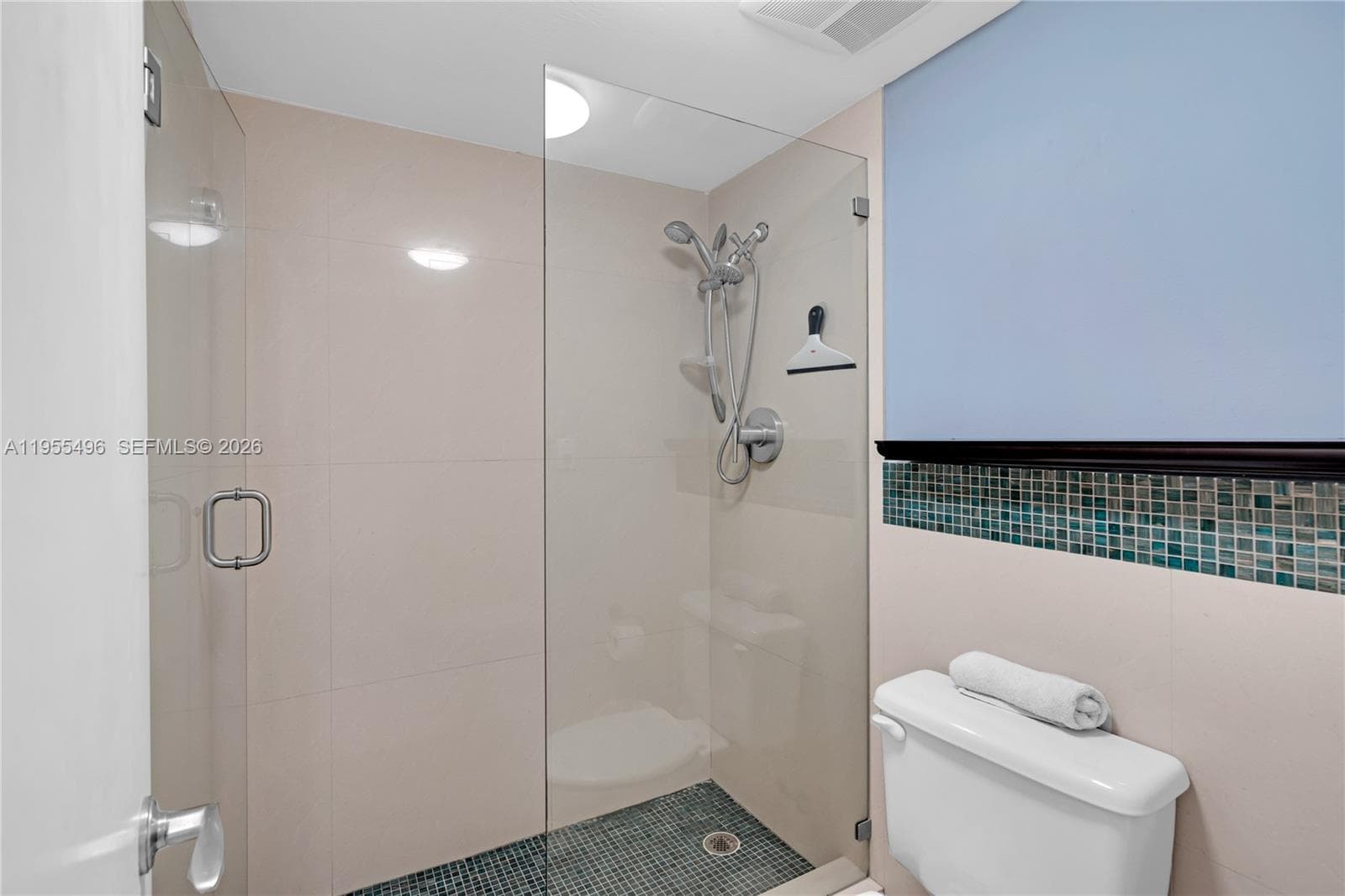 2301 Collins Ave 1006 photo 18