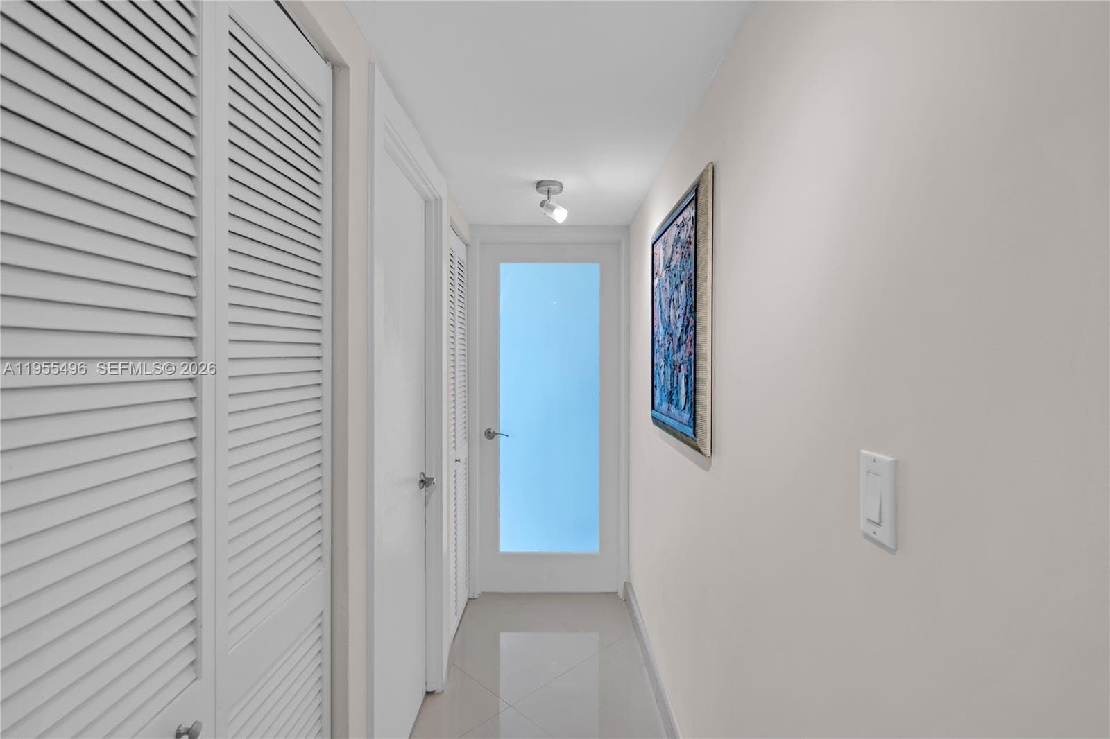2301 Collins Ave 1006 photo 11