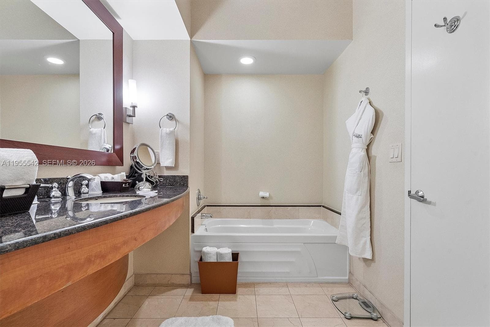 18001 Collins Ave 1817 photo 16