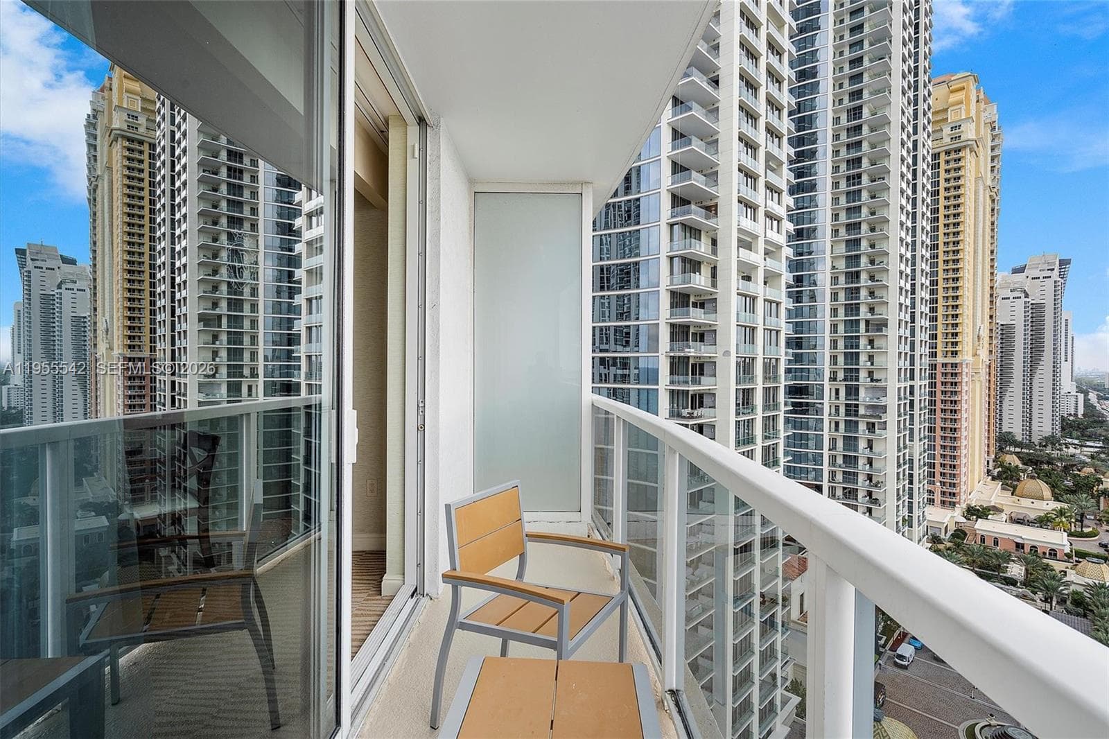 18001 Collins Ave 1817 photo 20