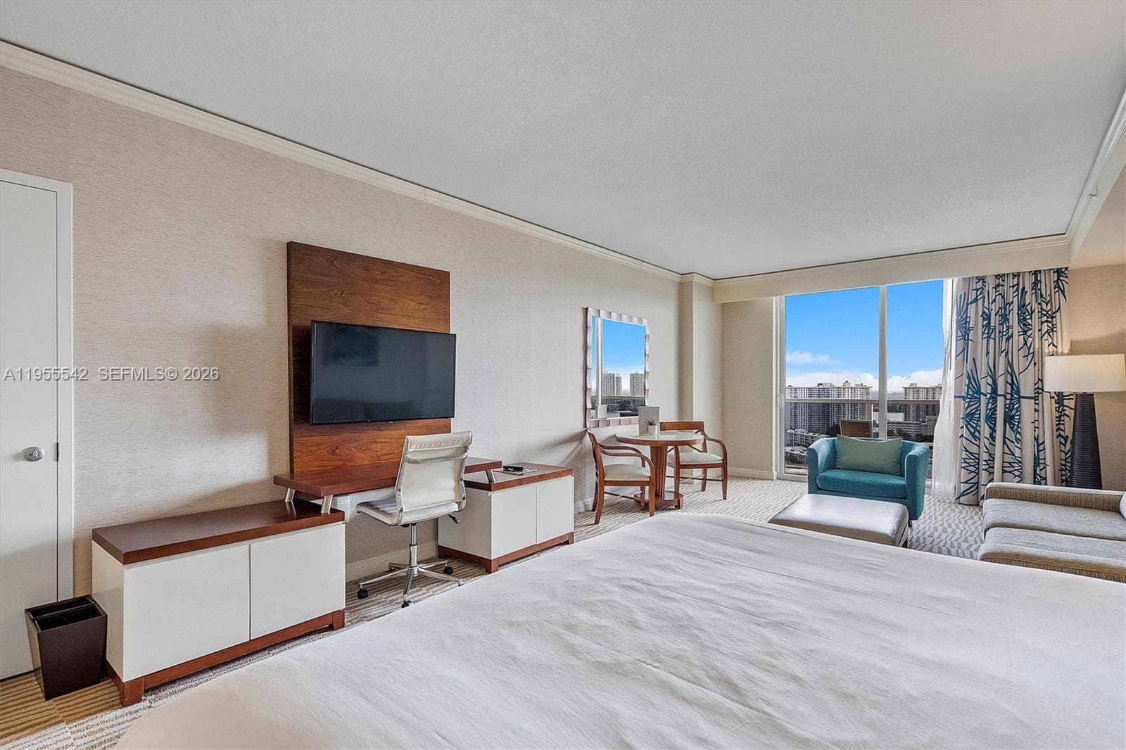 18001 Collins Ave 1817 photo 11