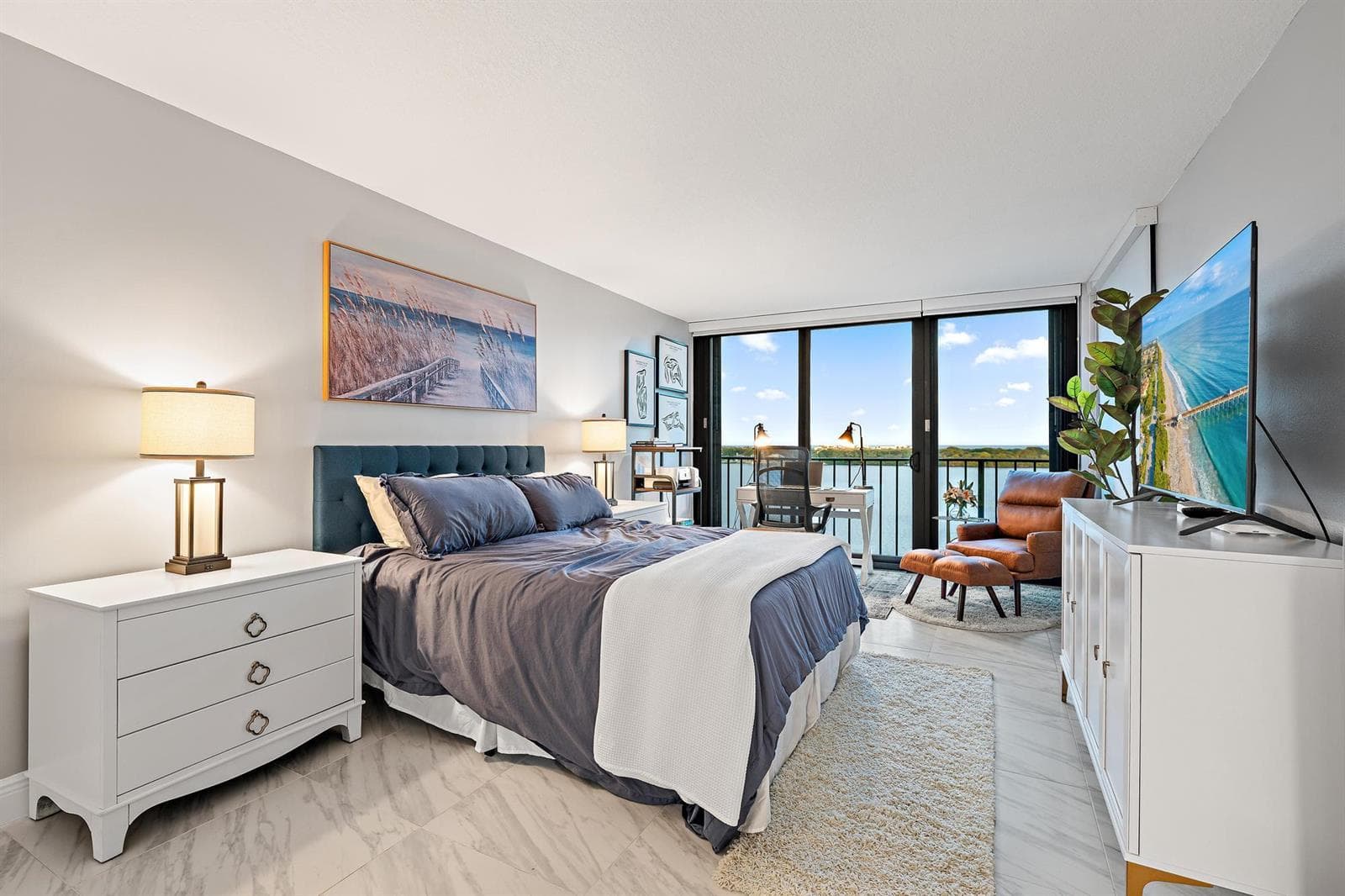 124 Lakeshore Drive 9290 photo 23