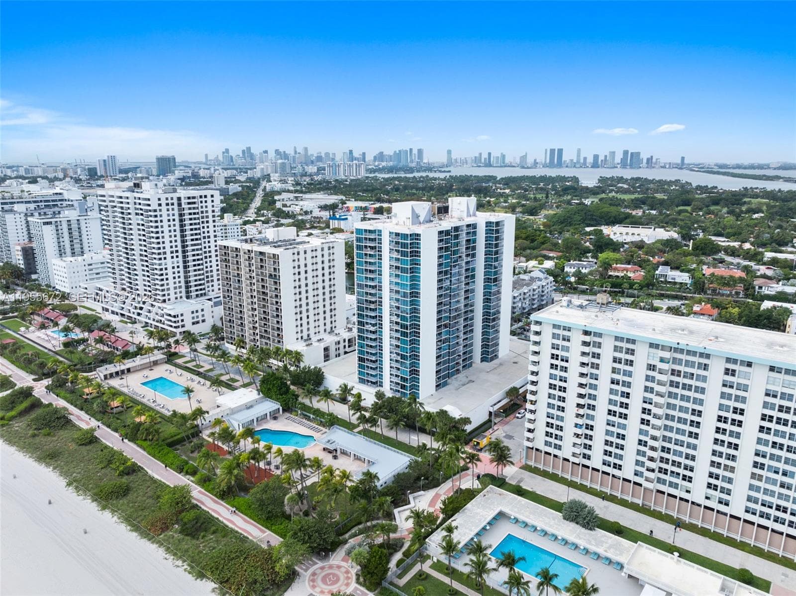 2655 Collins Ave 707 photo 17
