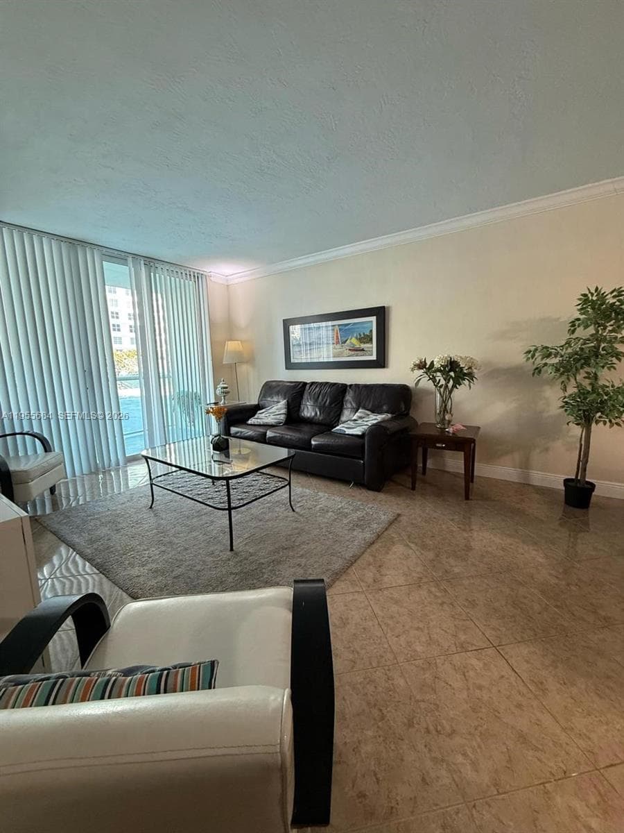 3801 S Ocean Dr 2C photo 6