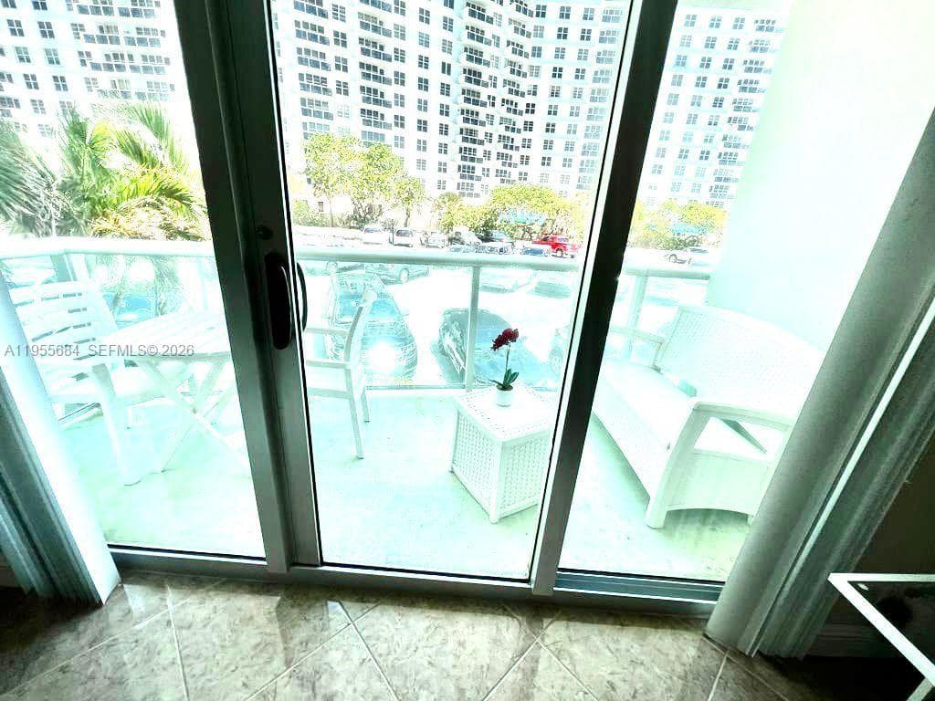 3801 S Ocean Dr 2C photo 1