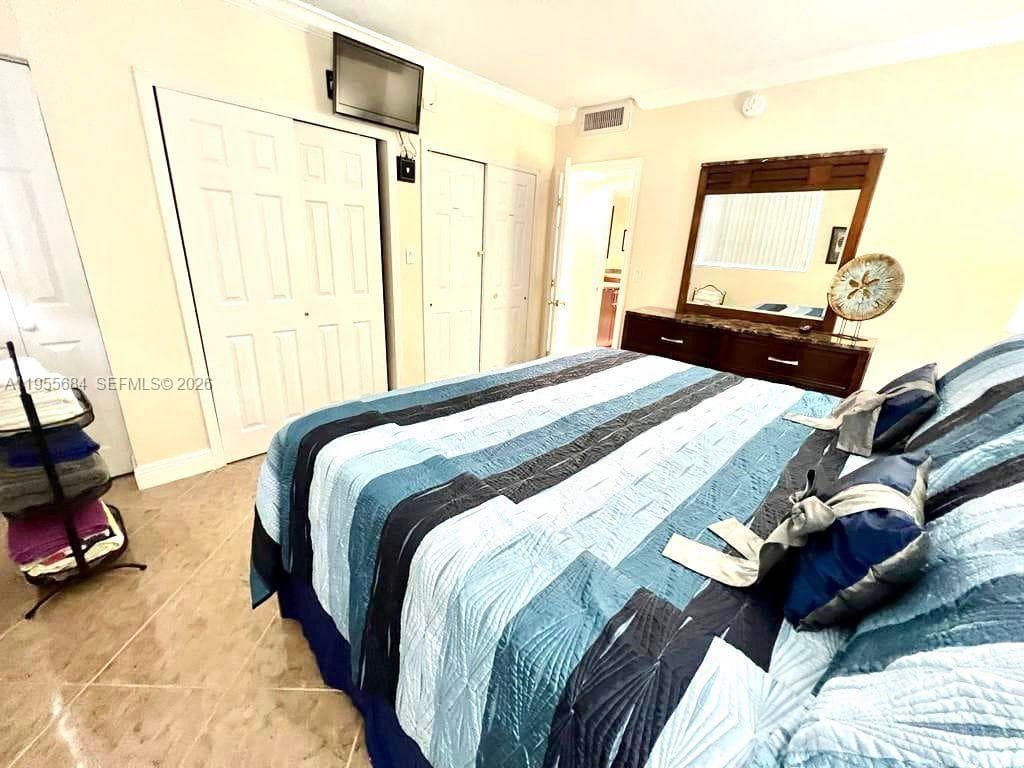 3801 S Ocean Dr 2C photo 10