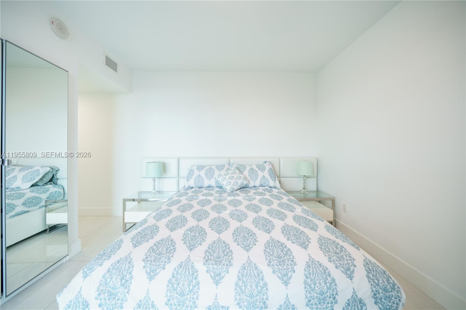 400 Sunny Isles Blvd 1704 photo 22