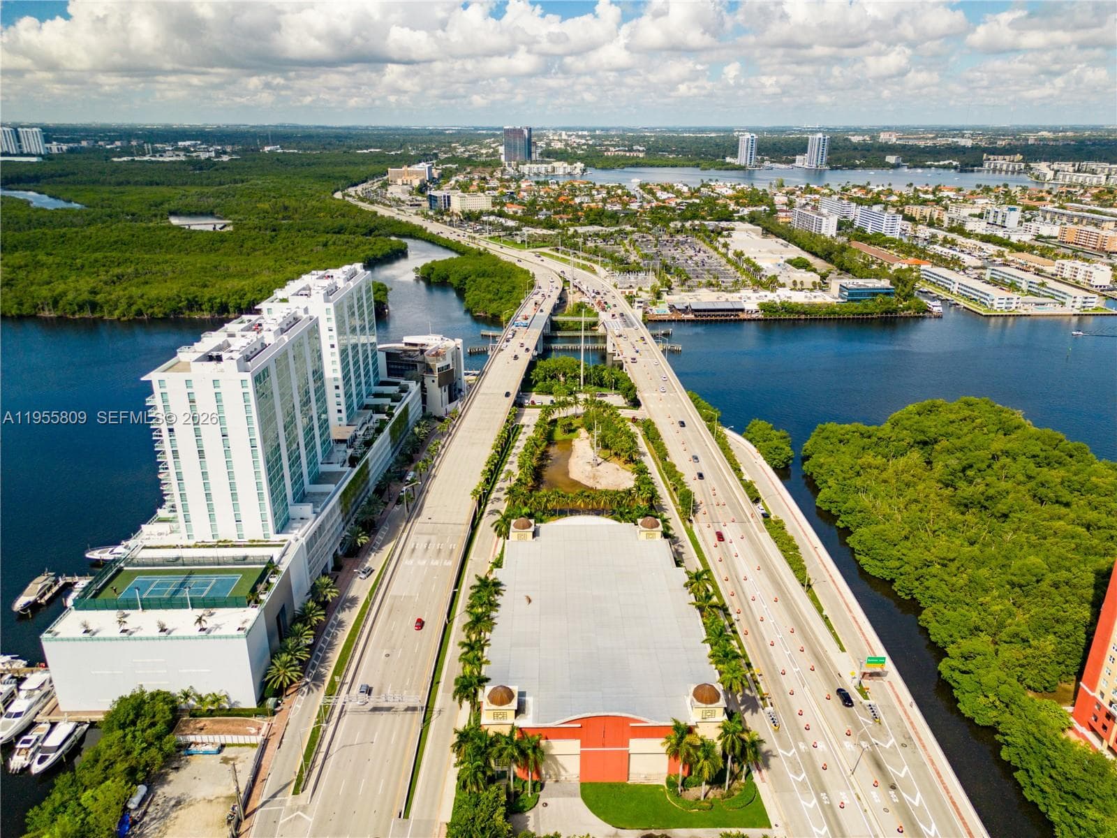 400 Sunny Isles Blvd 1704 photo 3