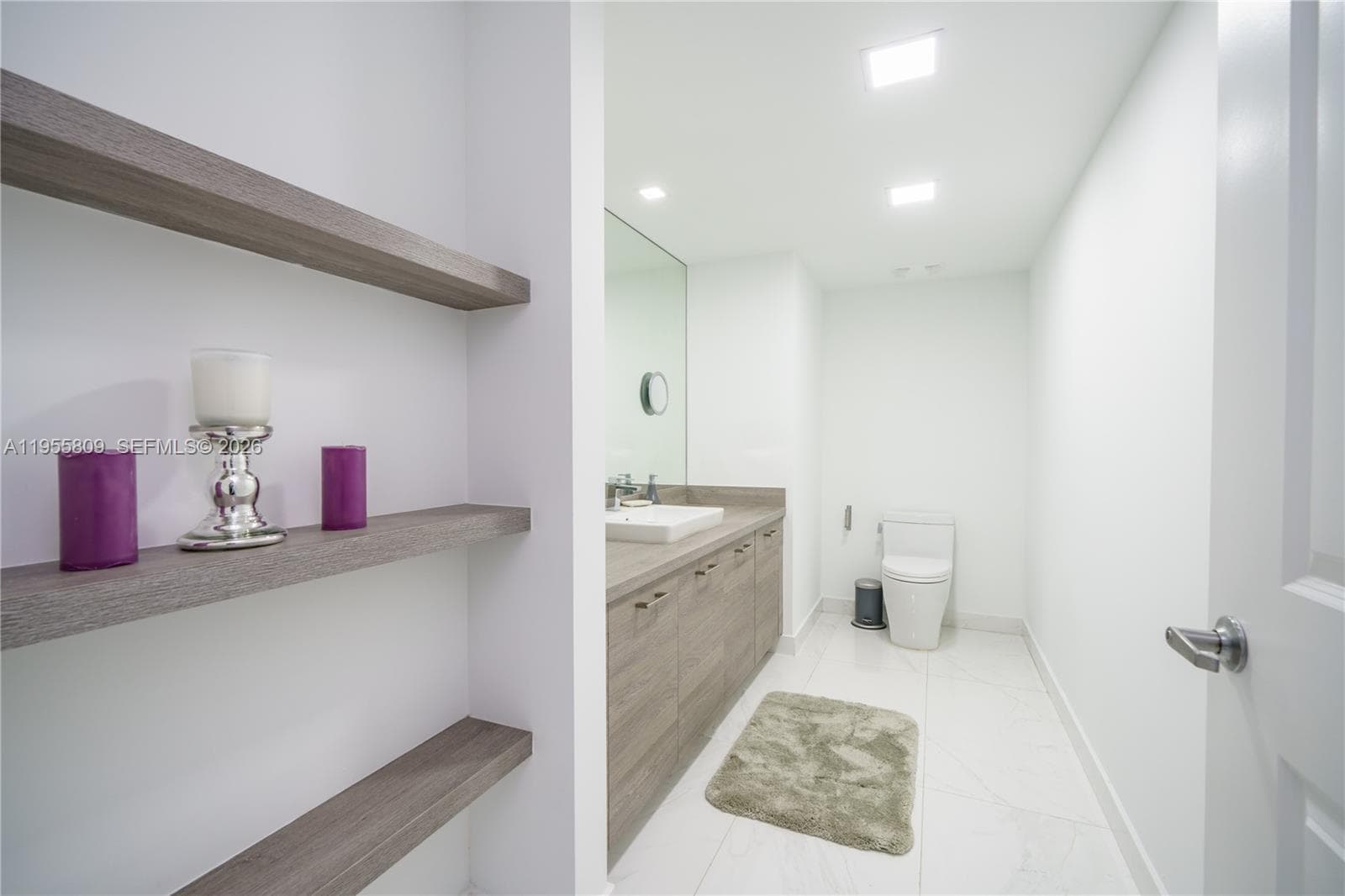 400 Sunny Isles Blvd 1704 photo 18