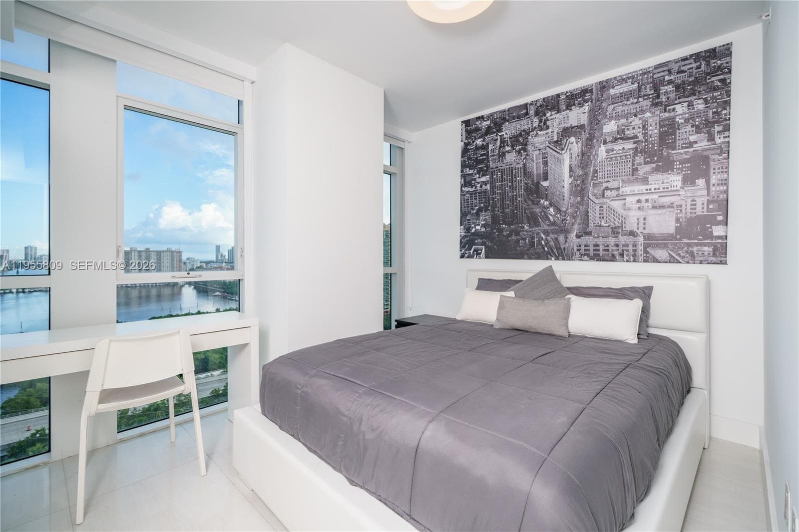 400 Sunny Isles Blvd 1704 photo 25
