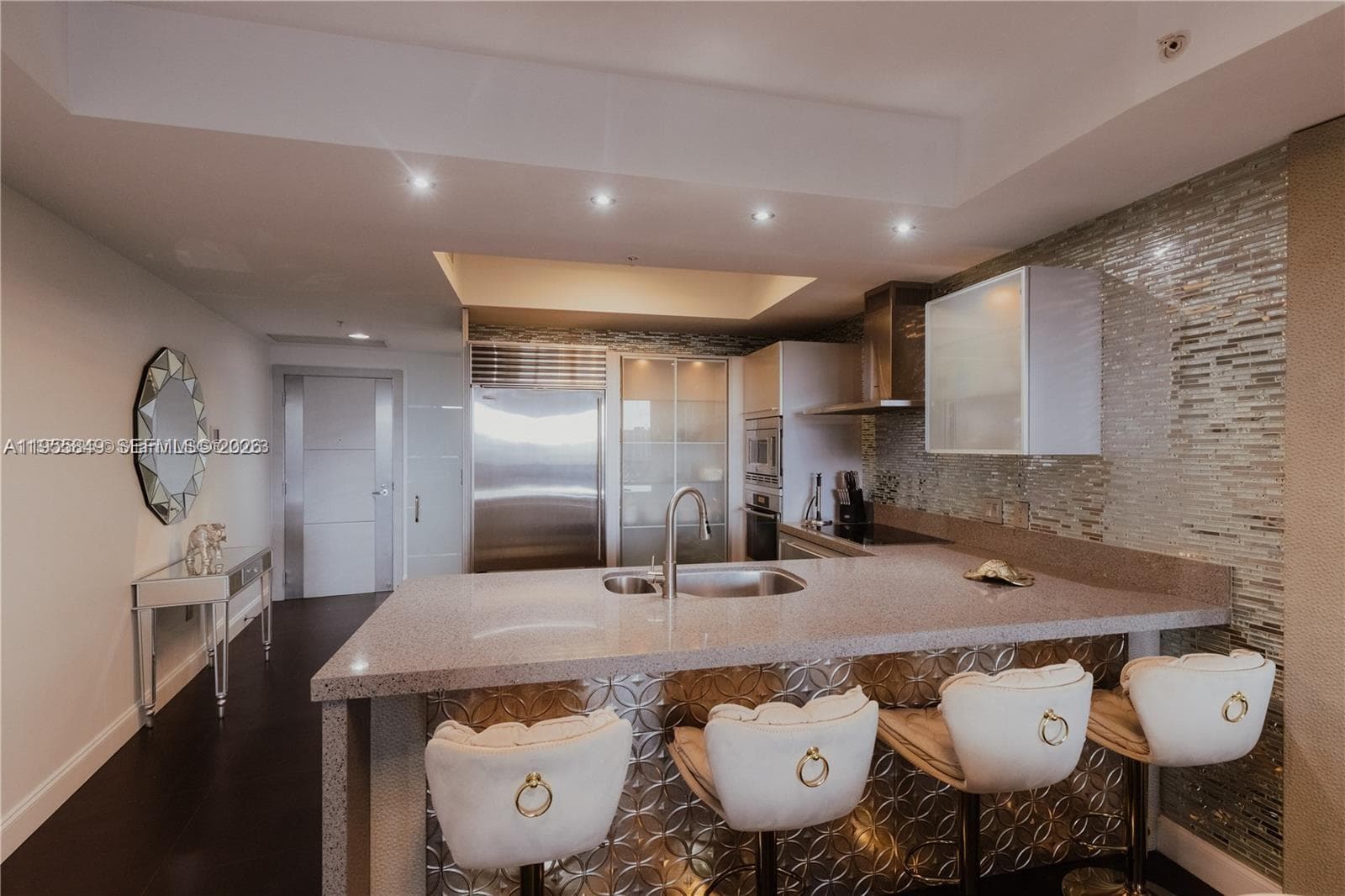 18201 Collins Ave 1507 photo 3