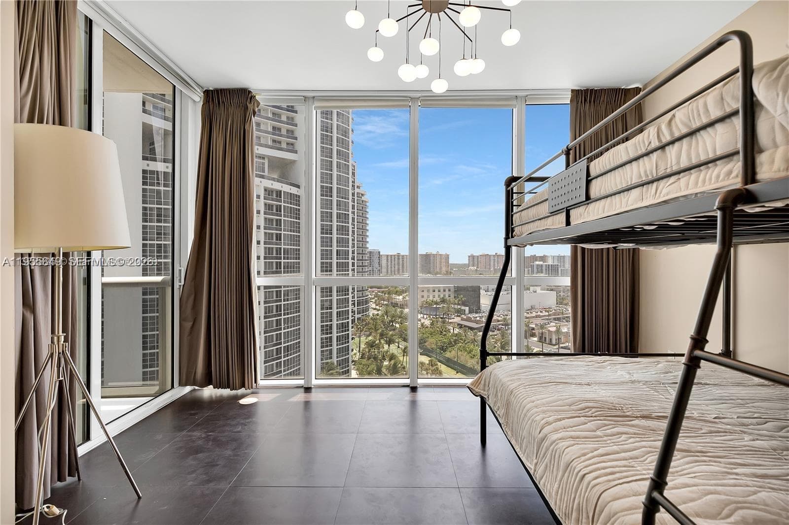 18201 Collins Ave 1507 photo 21