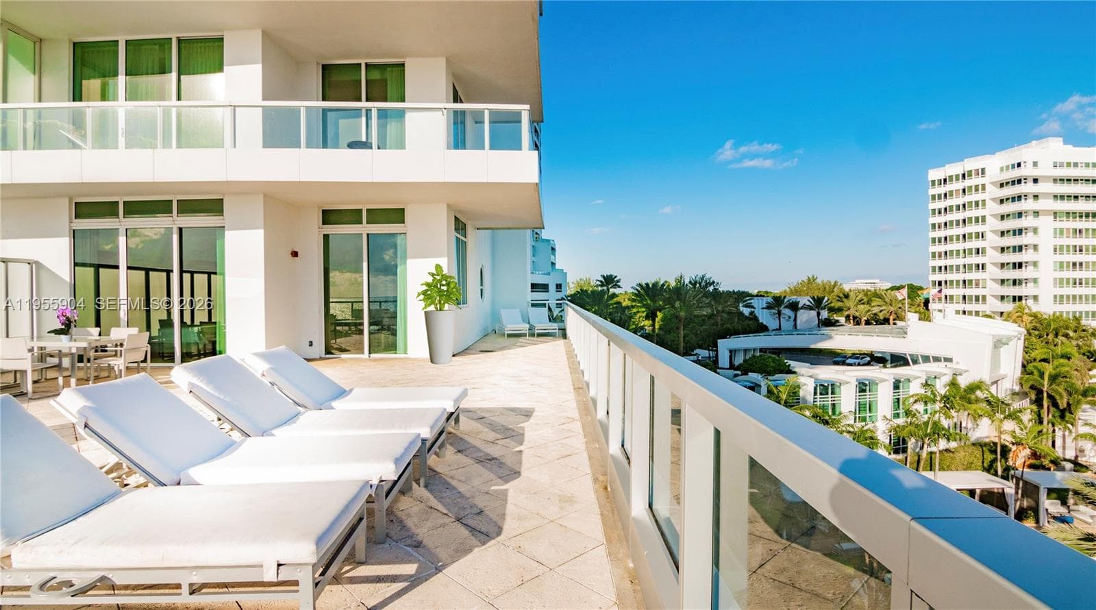 4391 Collins Ave 509/510 photo 5