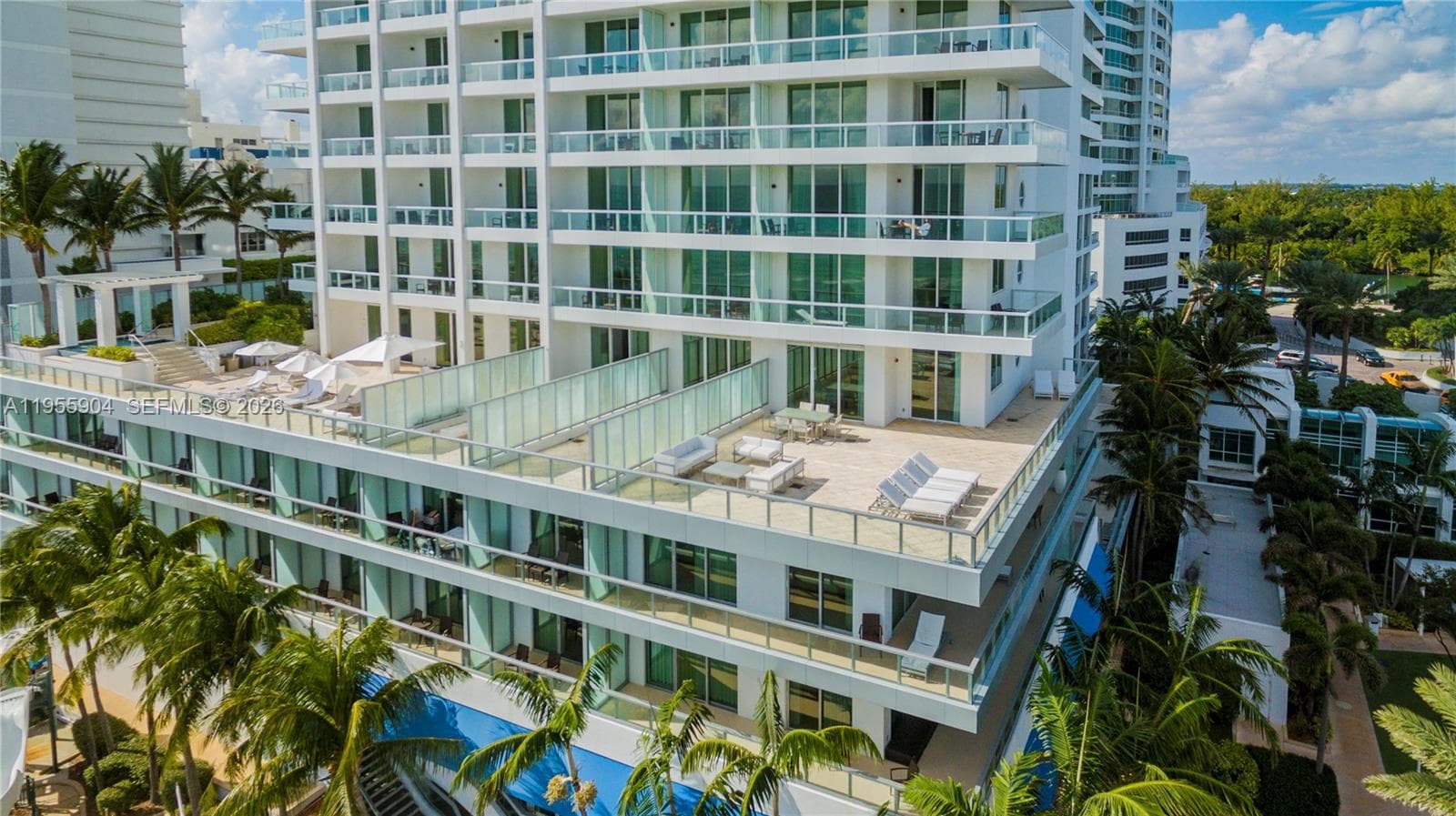 4391 Collins Ave 509/510 photo 8