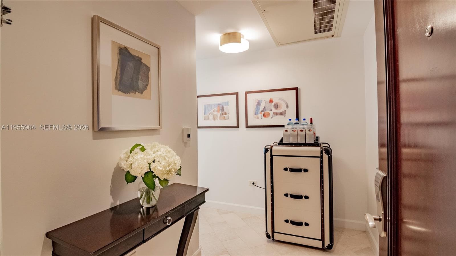 4391 Collins Ave 509/510 photo 21