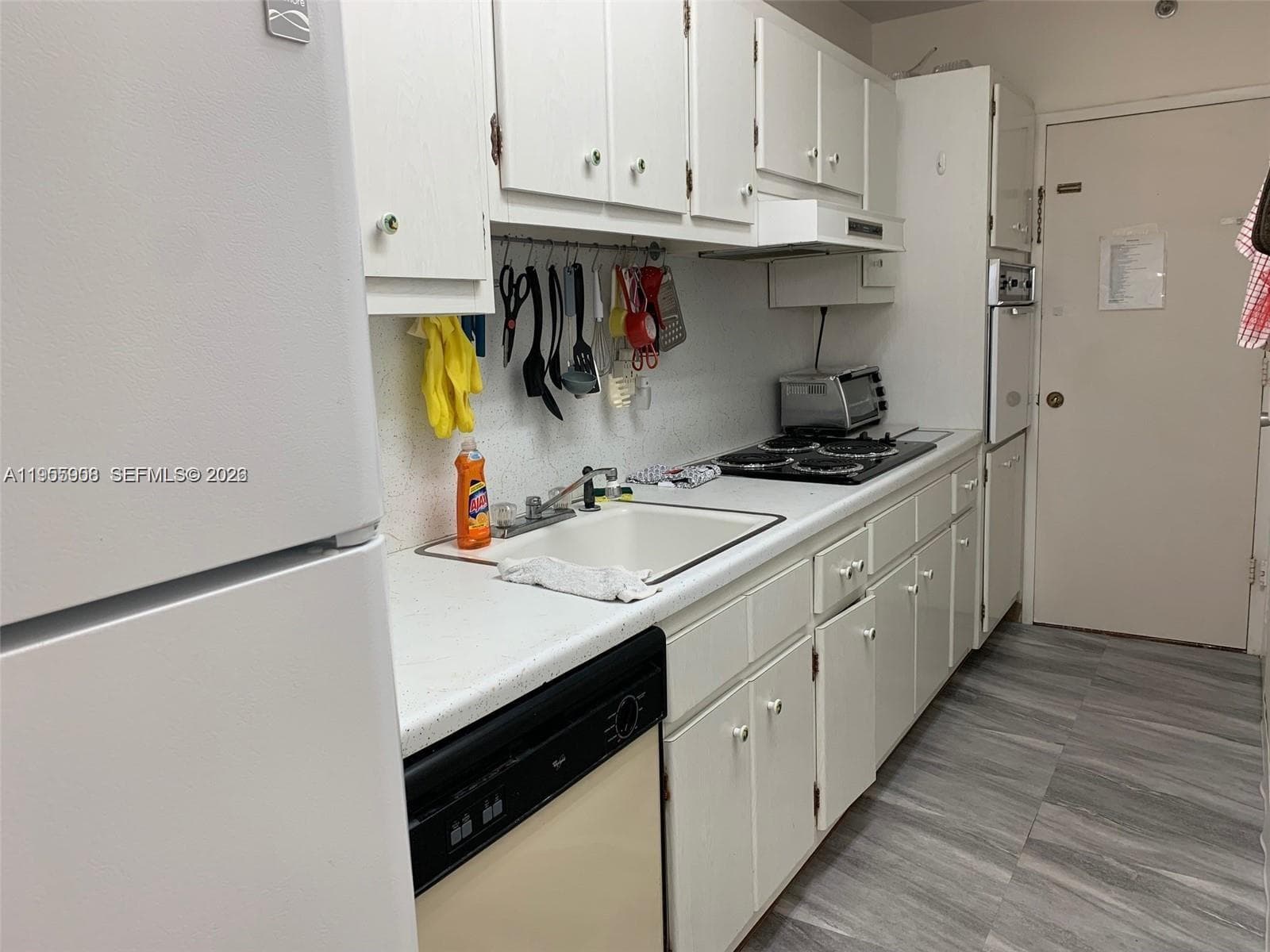 100 Lincoln Rd 903 photo 8