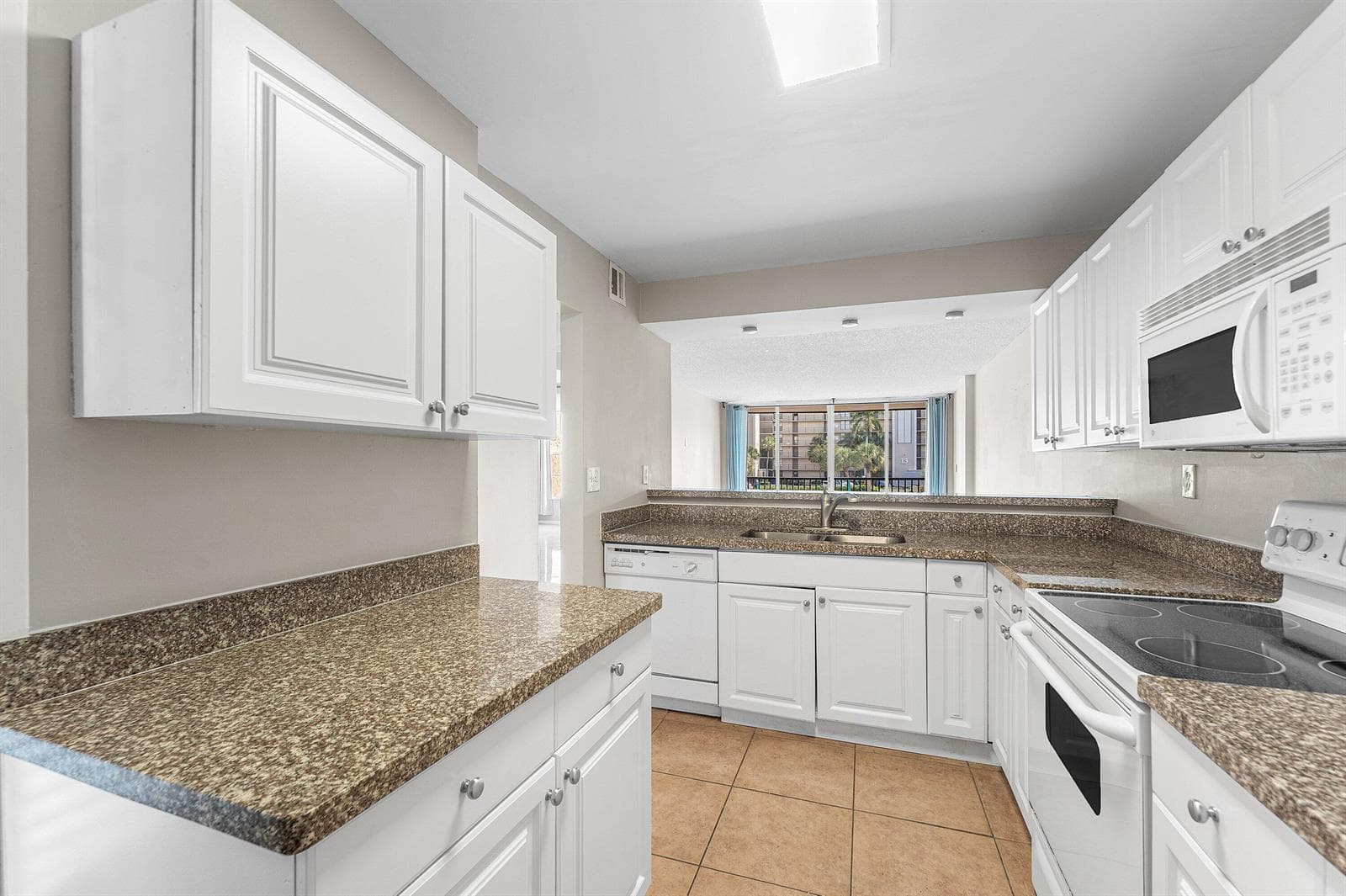 10 Royal Palm Way 203 photo 21