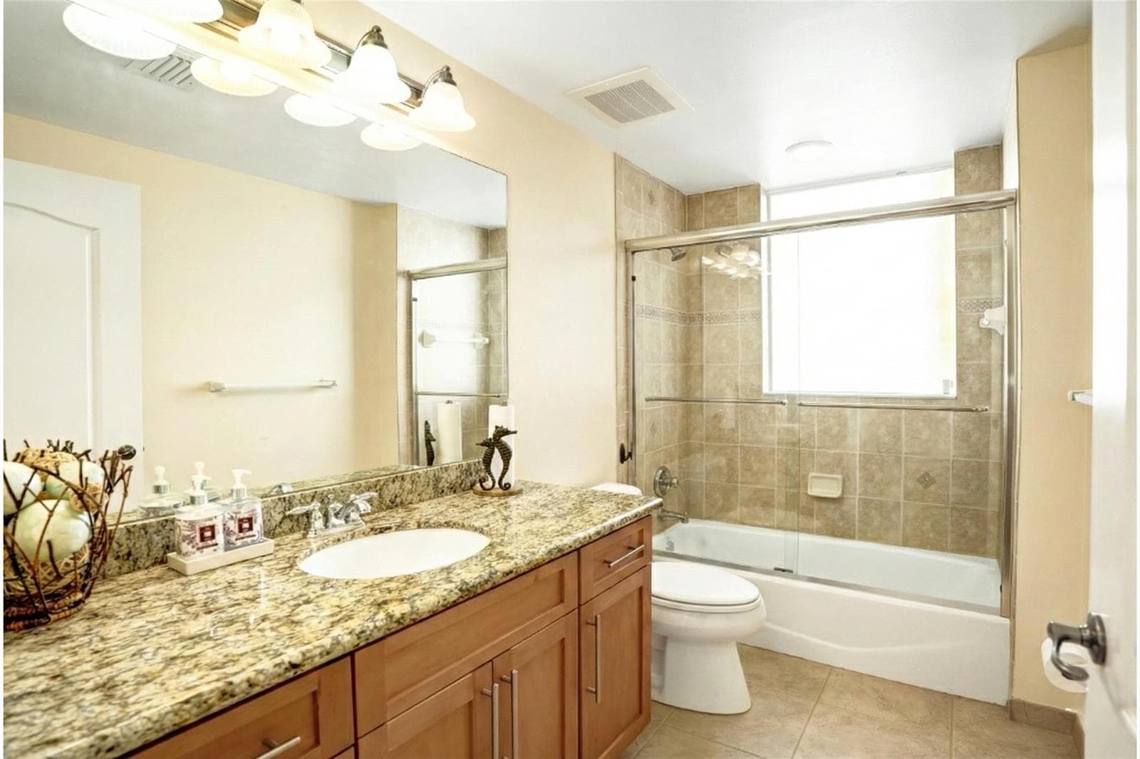 1395 S Ocean Boulevard 402 photo 17
