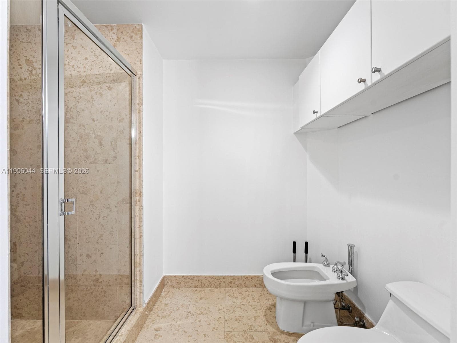 806 photo 22
