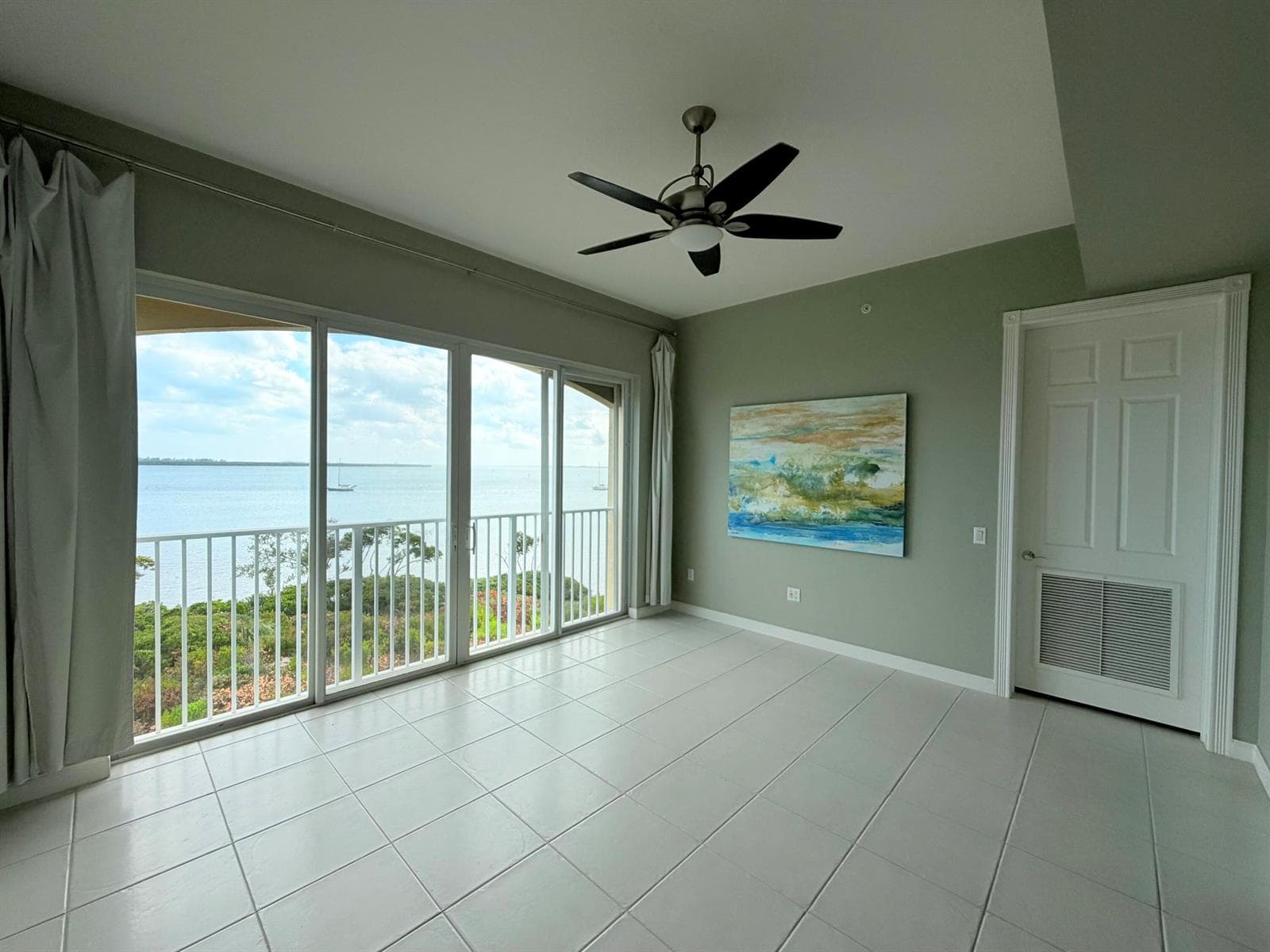 29 Harbour Isle Drive W Ph01 photo 2