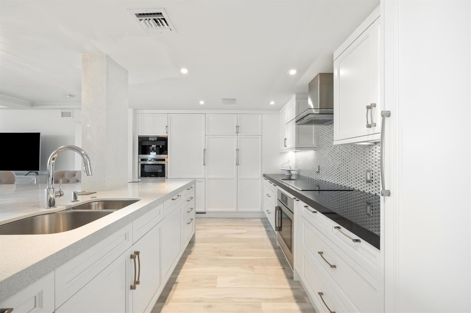 2295 S Ocean Boulevard 625 photo 8