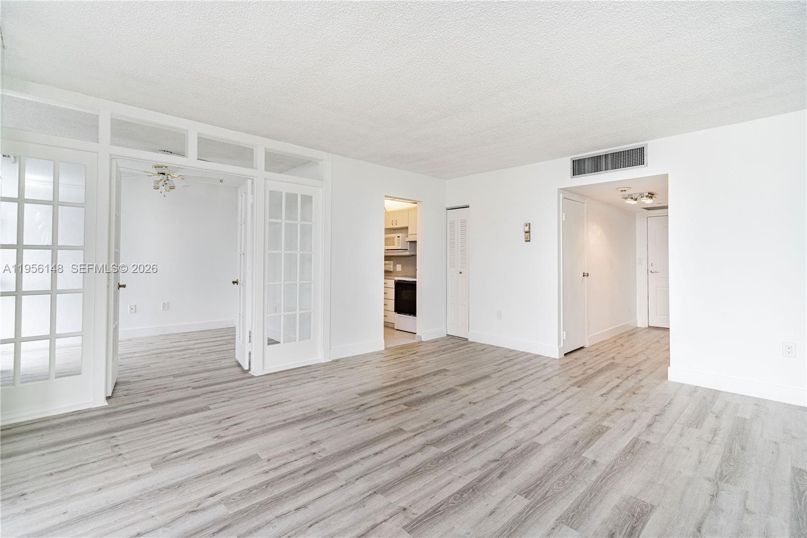 3625 N Country Club Dr 901 photo 10