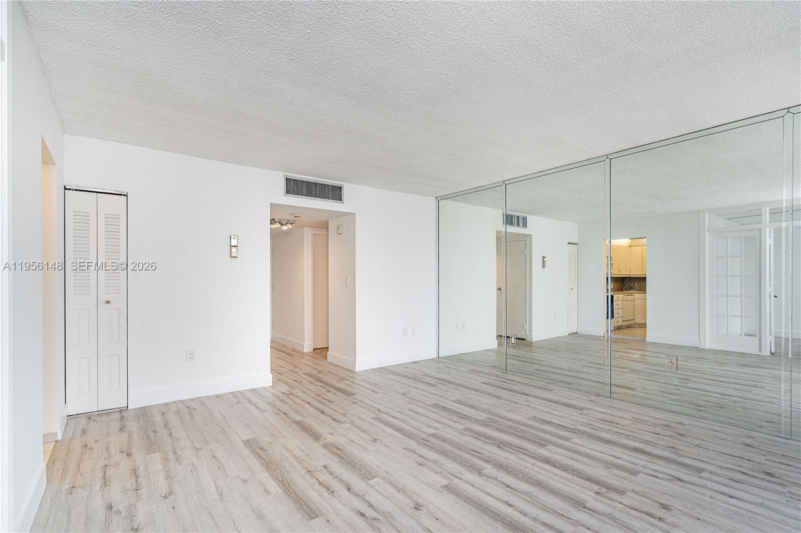 3625 N Country Club Dr 901 photo 8