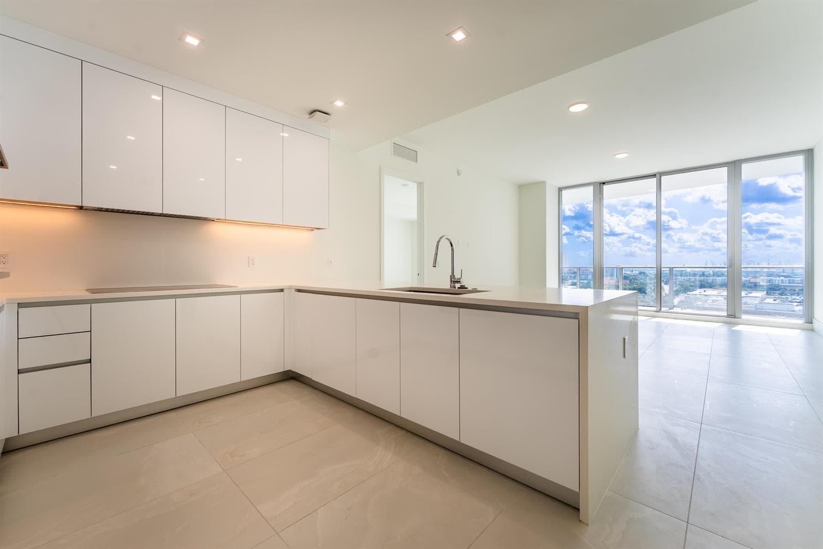 220 Lake Shore Drive 1011 photo 6