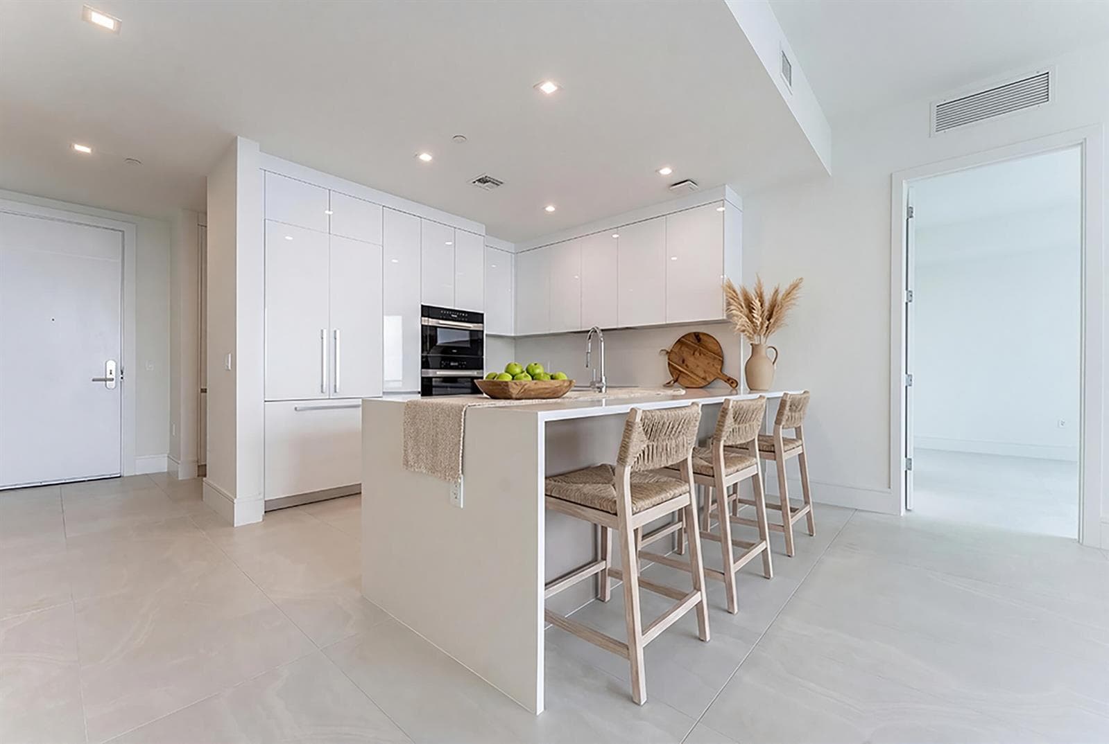 220 Lake Shore Drive 1011 photo 9