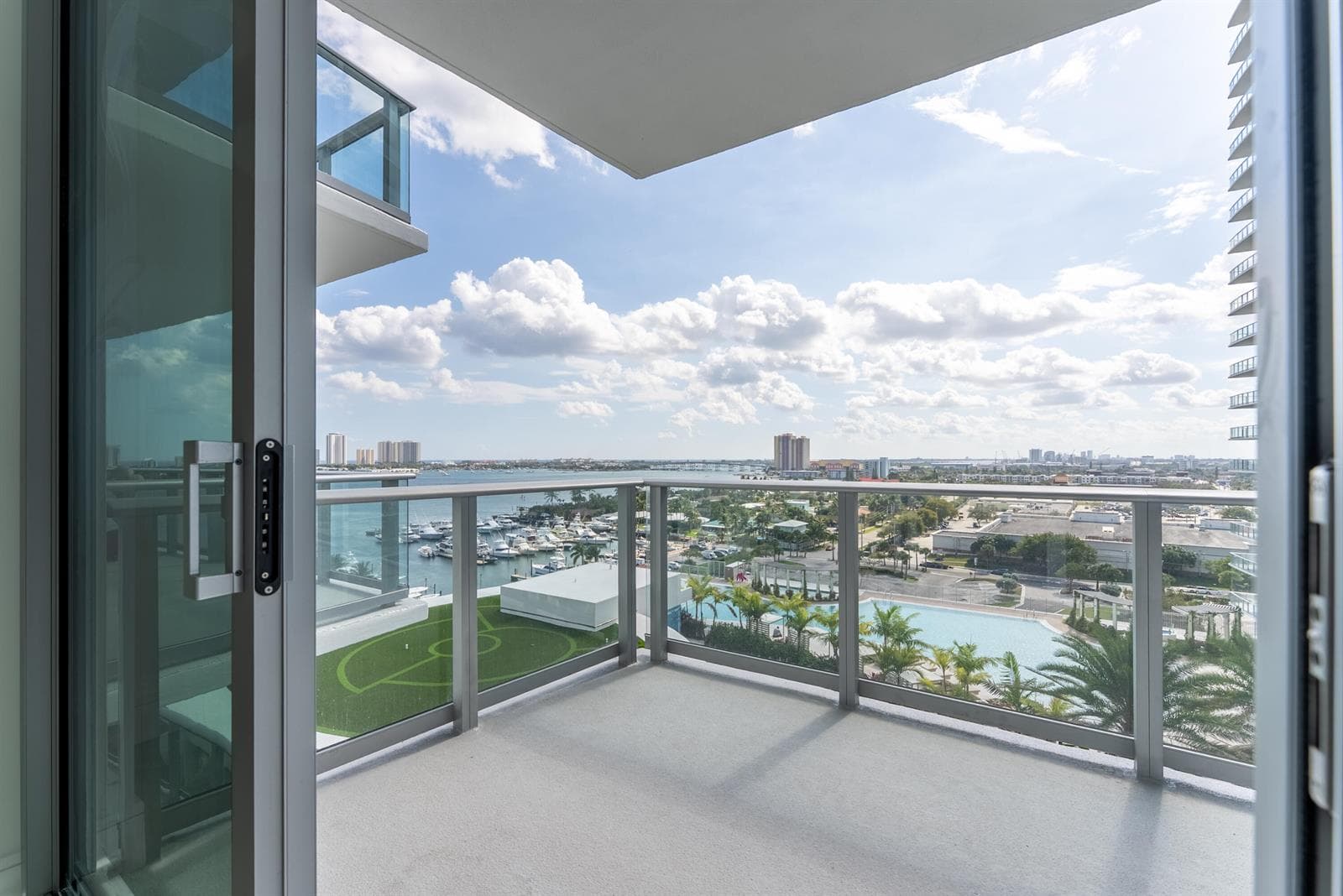 220 Lake Shore Drive 1011 photo 18