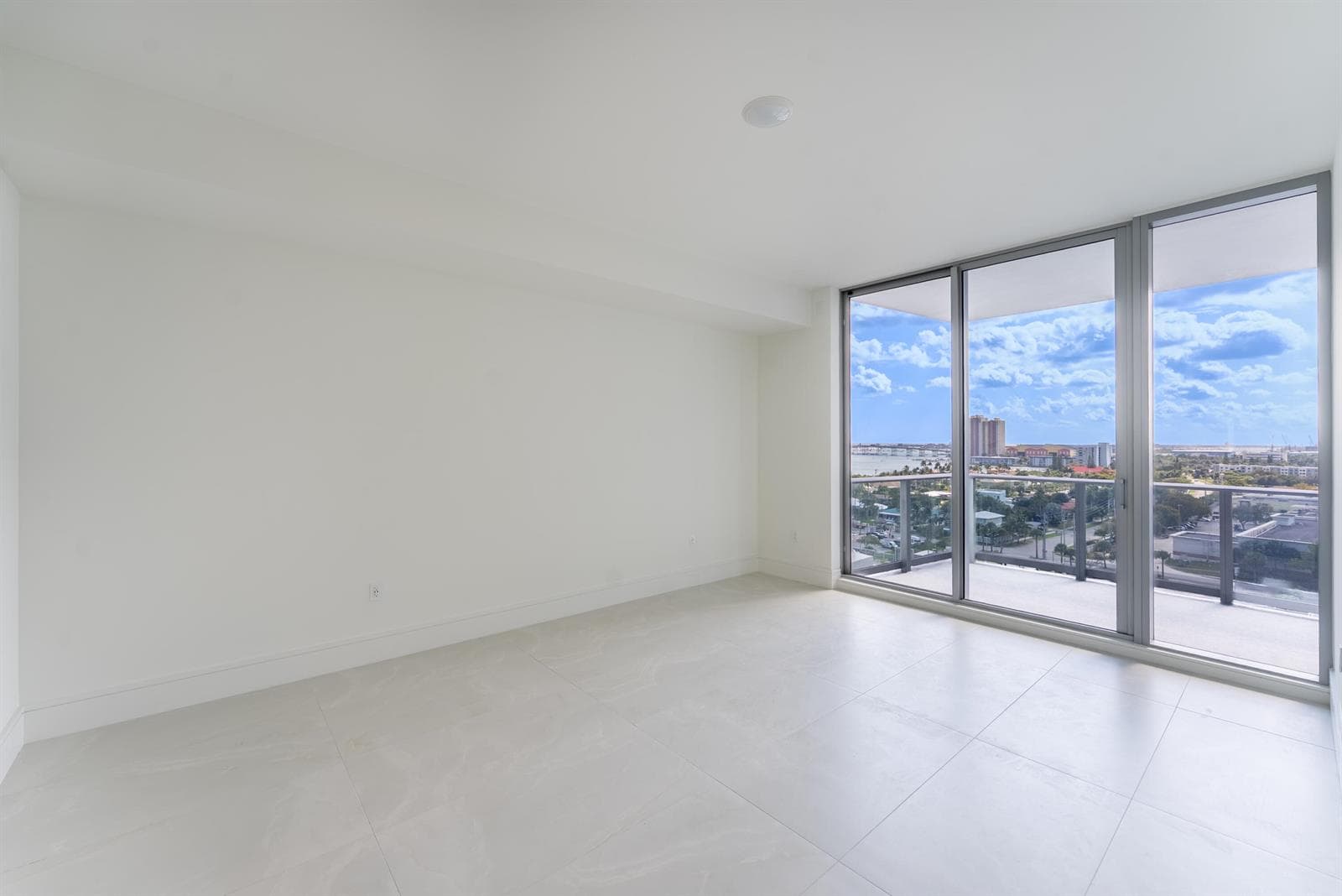 220 Lake Shore Drive 1011 photo 15