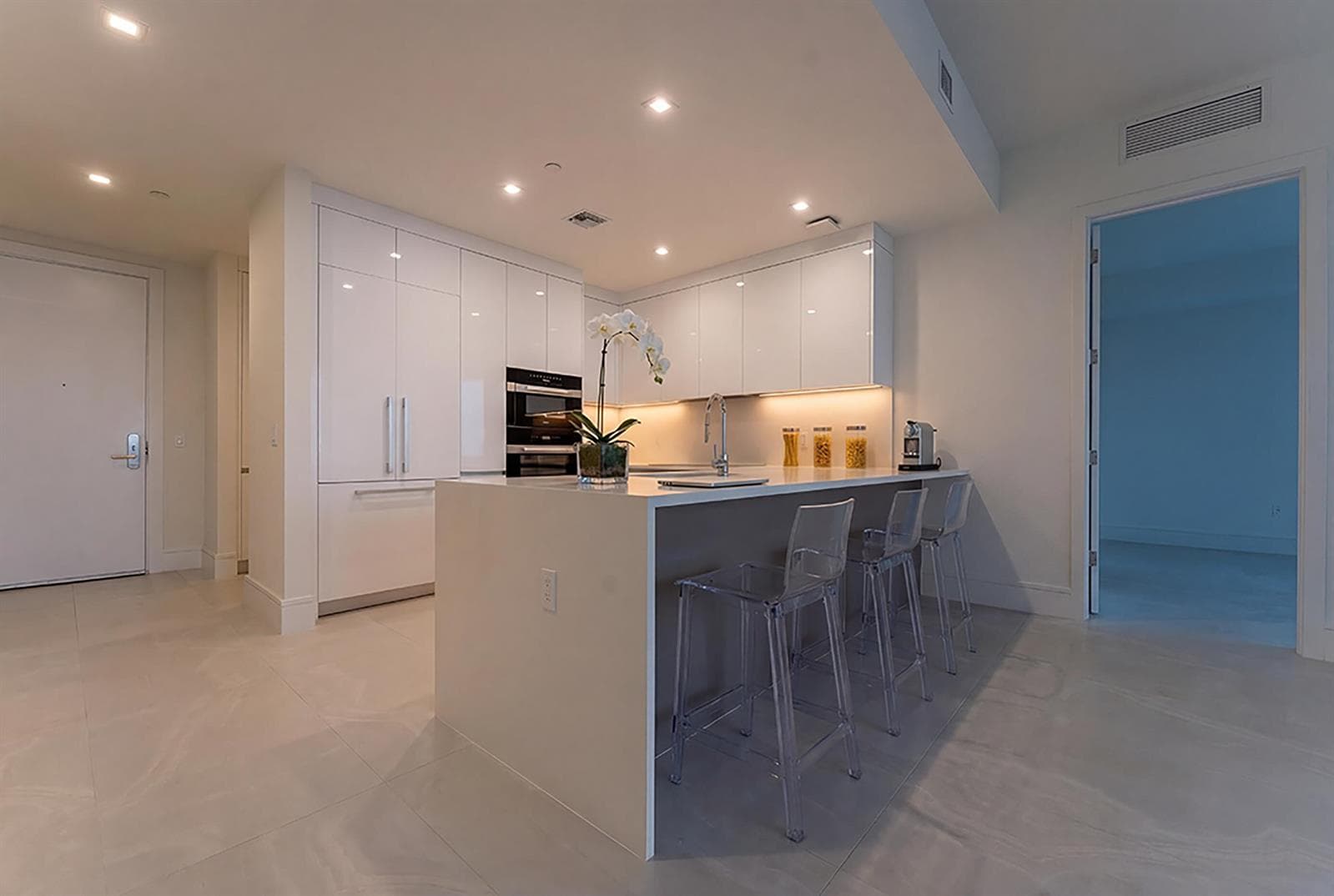 220 Lake Shore Drive 1011 photo 11