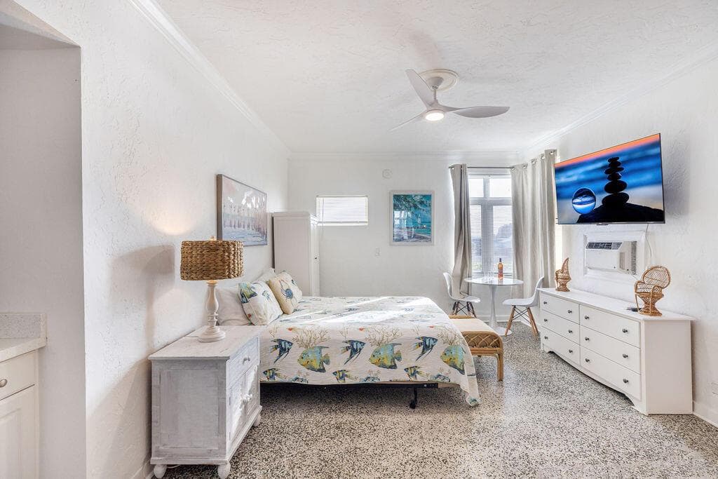 88 S Ocean Boulevard photo 3