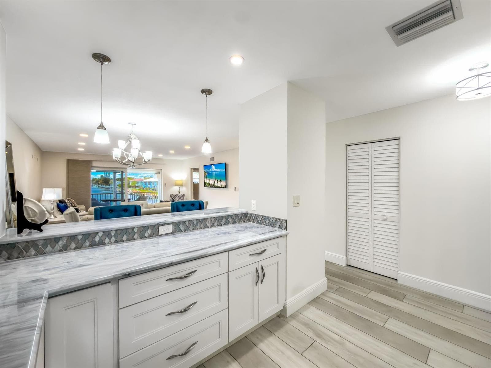 2301 NE 36th Street 202 photo 16