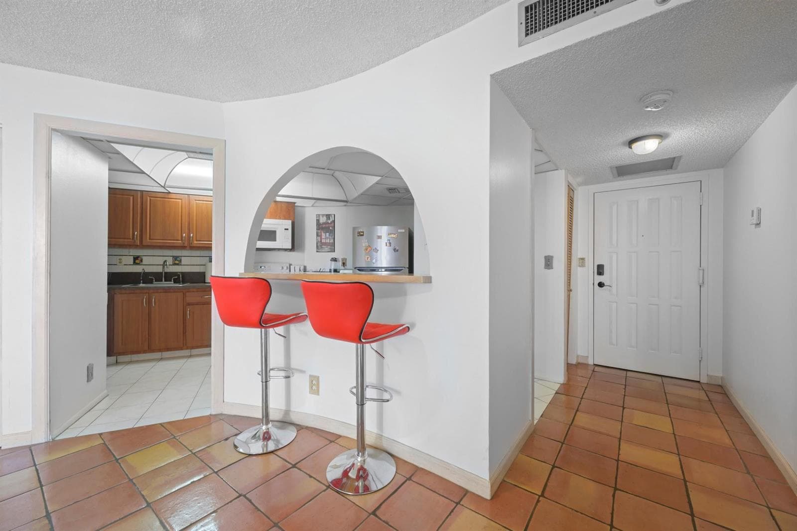 600 Parkview Drive 1111 (PH11) photo 10