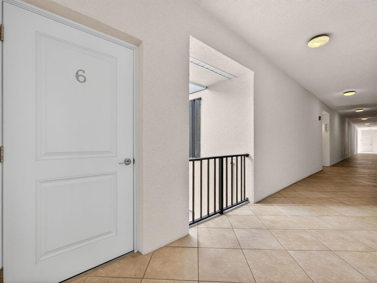 1660 Twelve Oaks Way 303 photo 15