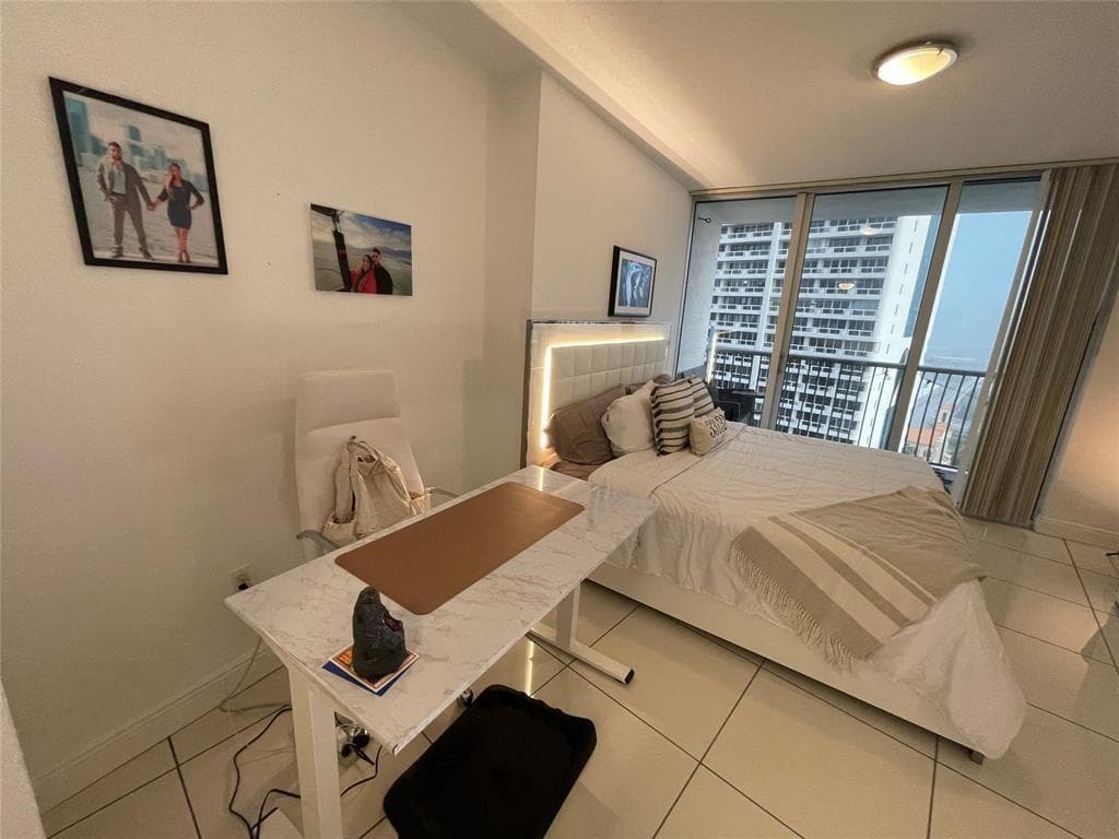 1750 N Bayshore Drive 2106 photo 13