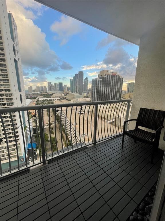 1750 N Bayshore Drive 2106 photo 12