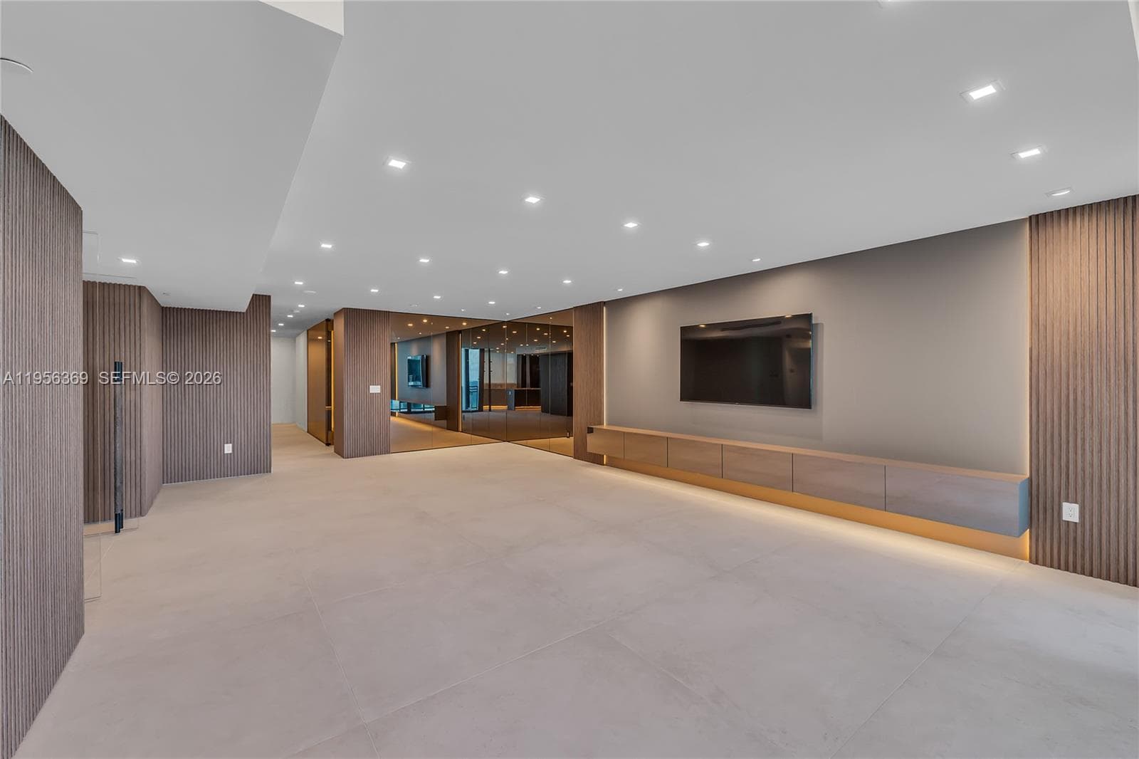 3535 Ocean Dr 1003 photo 6