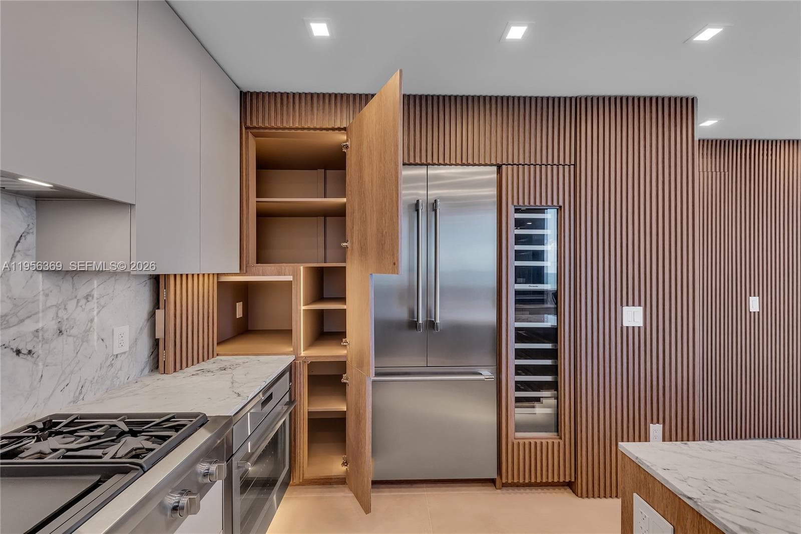 3535 Ocean Dr 1003 photo 13