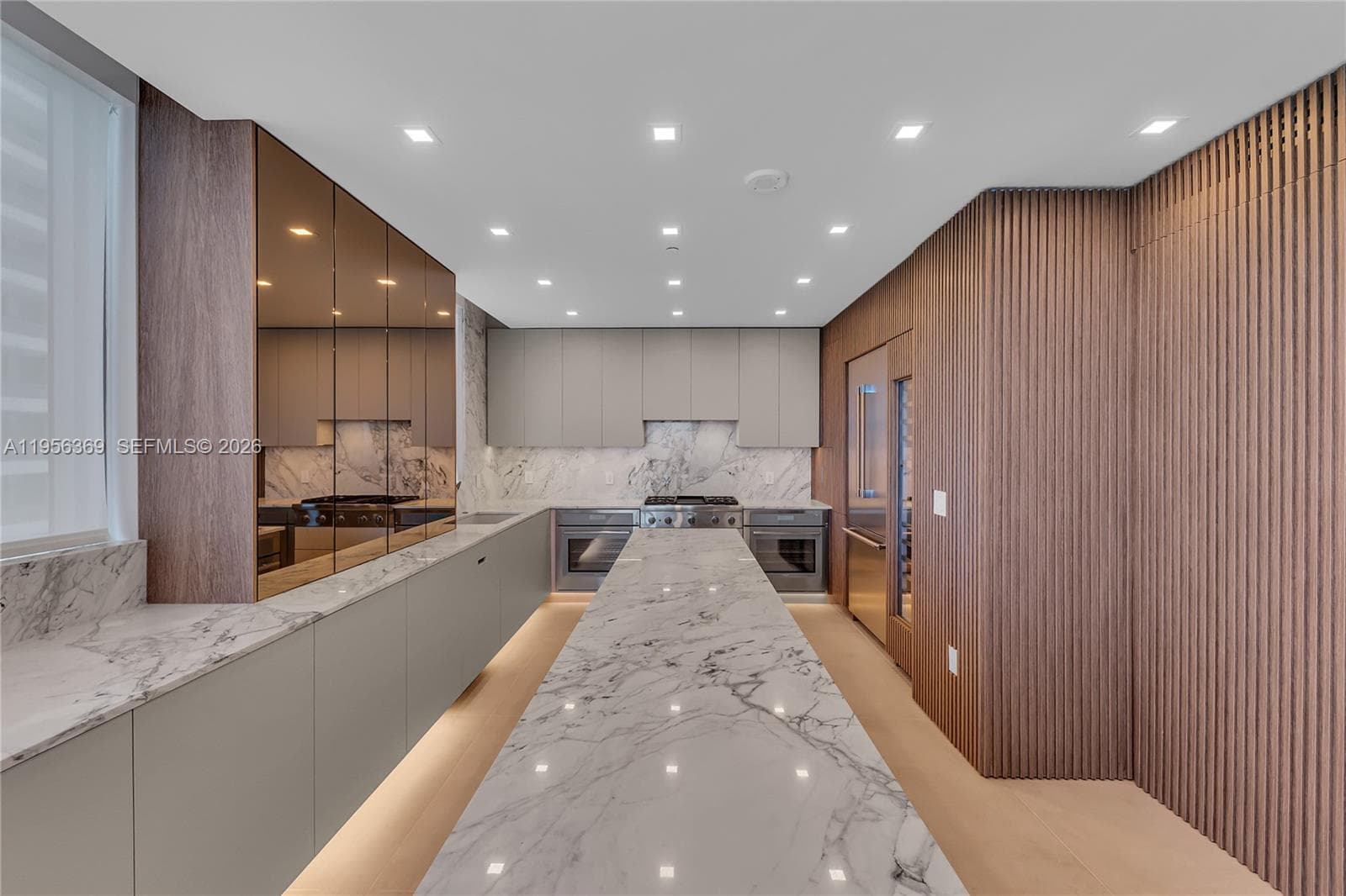 3535 Ocean Dr 1003 photo 17