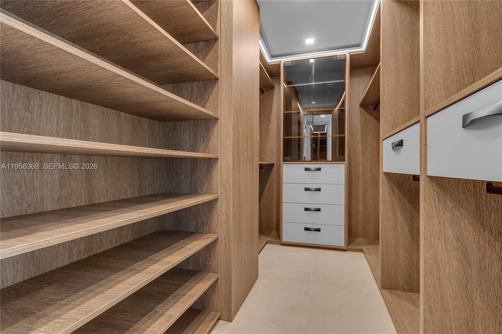 3535 Ocean Dr 1003 photo 24